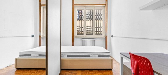 Apartamento de 4 dormitorios en Milan, Italy No. 378674 3