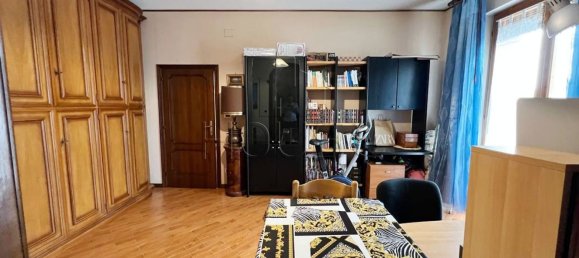 4 Schlafzimmer Wohnung in Sansepolcro, Italy, Nr. 349622 20