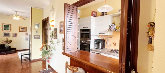 4 Schlafzimmer Wohnung in Sansepolcro, Italy, Nr. 349622 5