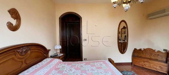 4 Schlafzimmer Wohnung in Sansepolcro, Italy, Nr. 349622 28