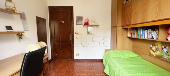 4 Schlafzimmer Wohnung in Sansepolcro, Italy, Nr. 349622 32