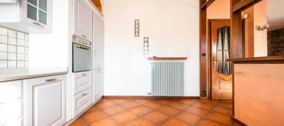 Вилла с 5 спальнями в Каваллерлеоне, Италия № 226498 15