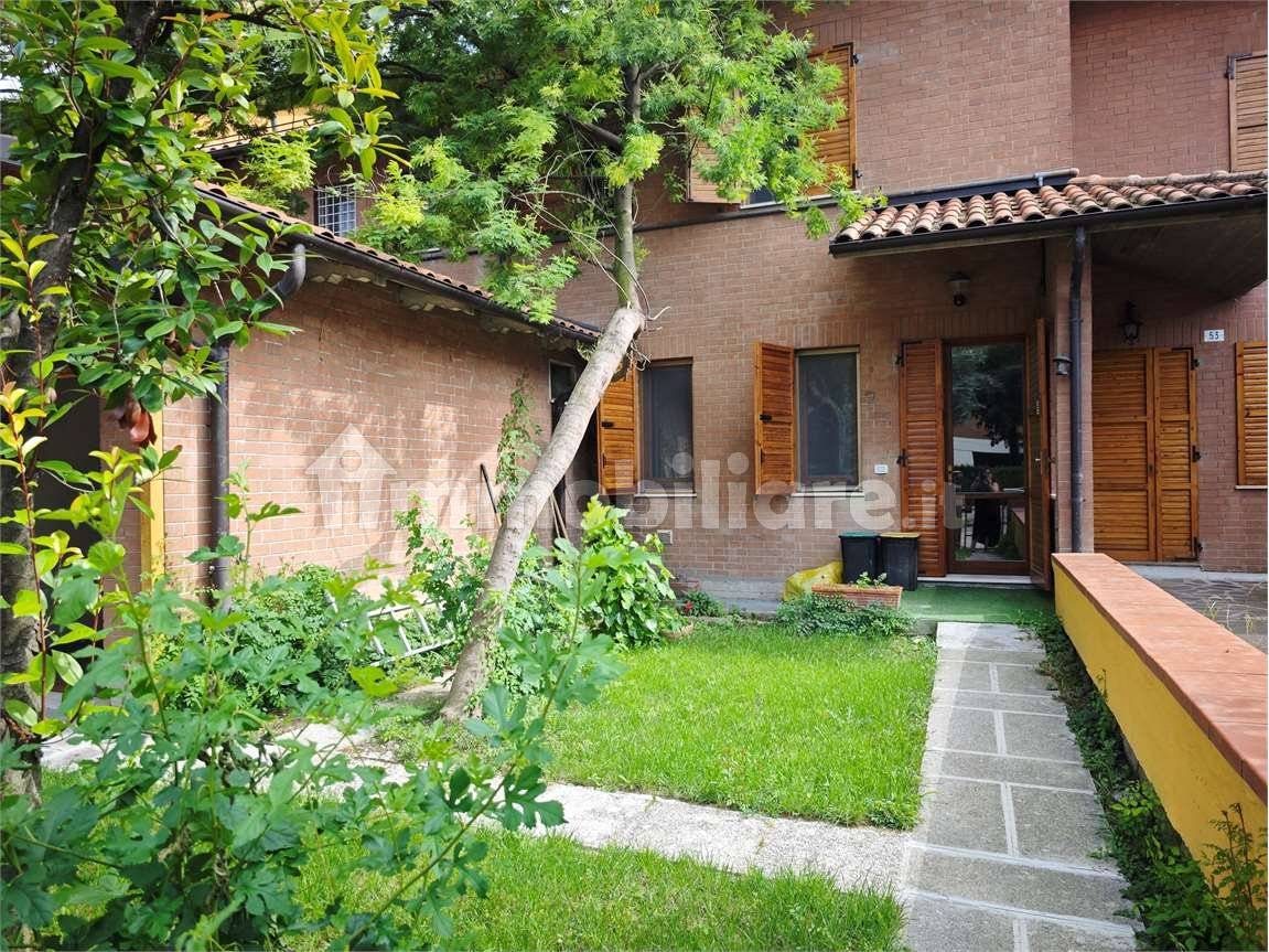 Вилла с 3 спальнями в Модена, Италия № 273275