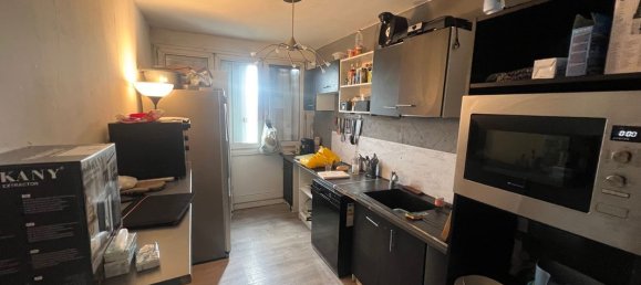 Apartamento de 2 dormitorios en Creteil, France No. 139089 3