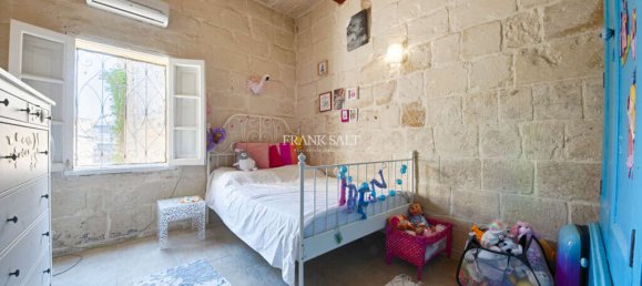 4 غرف نوم منزل في Lija, Malta رقم 6469 9