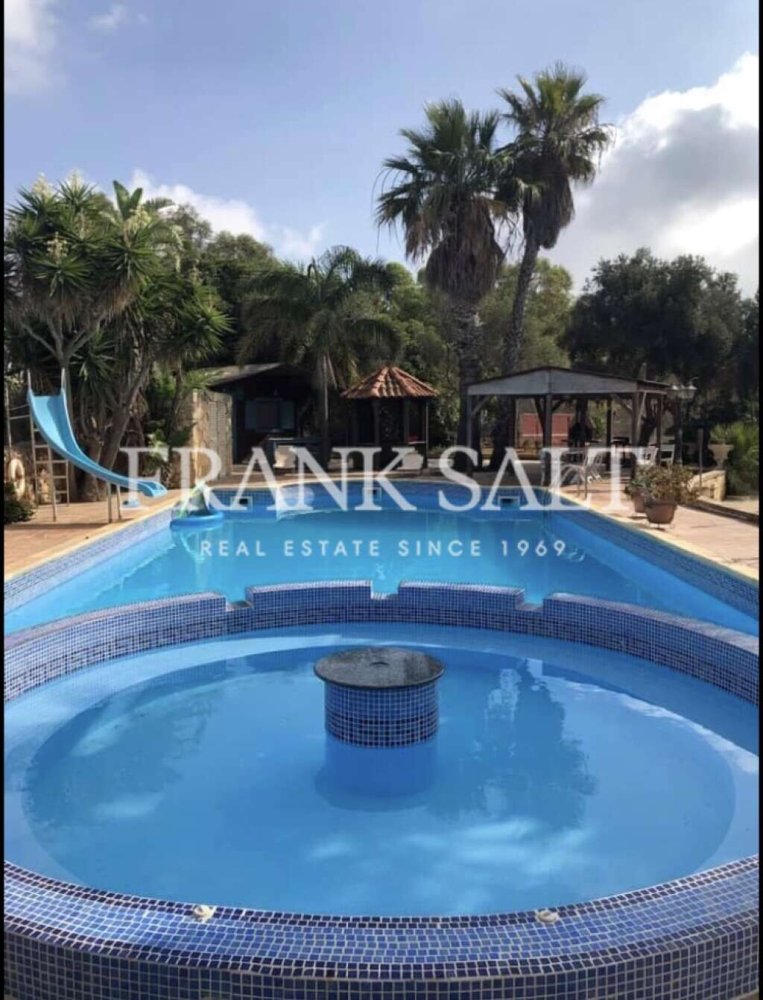 3 bedrooms Farm in Ghaxaq, Malta No. 6321