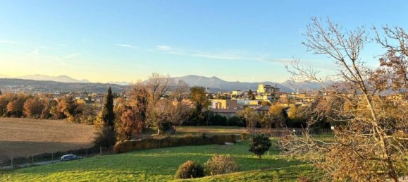 2-salle Appartement à Manerba del Garda, Italy No. 34918 2