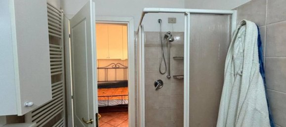 2-salle Appartement à Manerba del Garda, Italy No. 34918 4