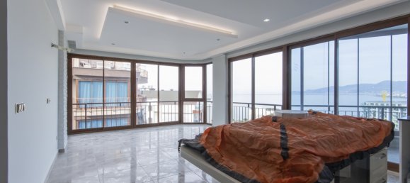 Penthouse 3+1 in Kargicak, Turkey No. 34243 2