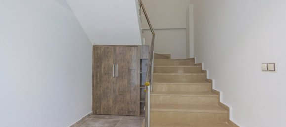 Penthouse 3+1 in Kargicak, Turkey No. 34243 9