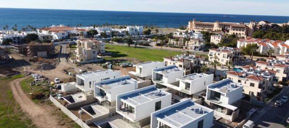 3 bedrooms Villa in Paphos, Cyprus No. 16343 4