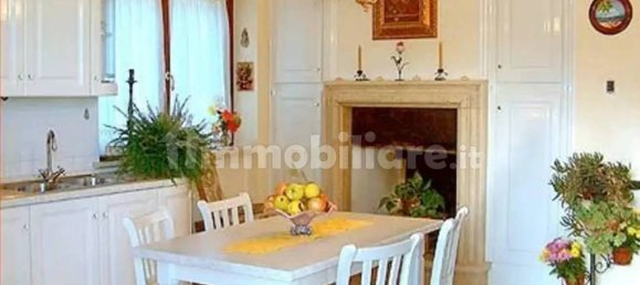 8 bedrooms Villa in Brescia, Italy No. 292014 5