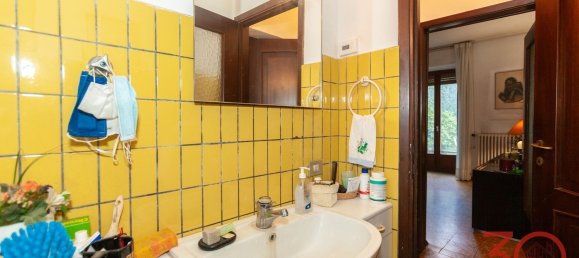 8-salle Villa à Orino, Italy No. 69009 20