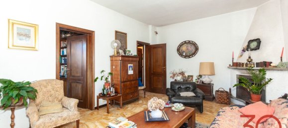 8-salle Villa à Orino, Italy No. 69009 8