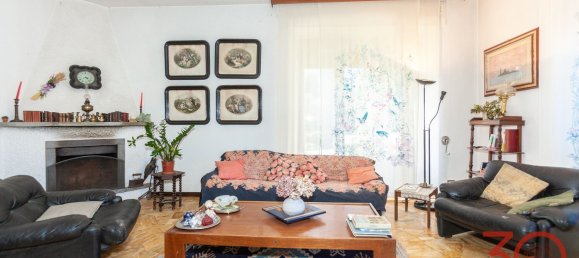 8-salle Villa à Orino, Italy No. 69009 7