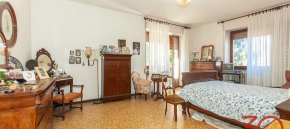 8-salle Villa à Orino, Italy No. 69009 22