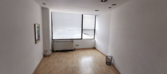 1580 m² oficina en venta en Strovolos, Nicosia, Cyprus № 174414 5