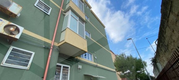 3-salle Appartement à Bari, Italy No. 17352 3