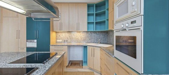 6-Zimmer Doppelhaus in Alsergrund, Austria, Nr. 259266 11