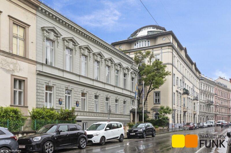 6-Zimmer Doppelhaus in Alsergrund, Austria, Nr. 259266