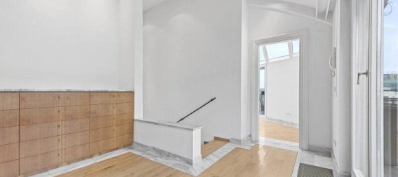 6-Zimmer Doppelhaus in Alsergrund, Austria, Nr. 259266 23