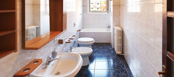 1 chambre Appartement à Milan, Italy No. 330979 12