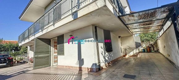 5 rooms Villa in Saviano, Italy No. 37322 6