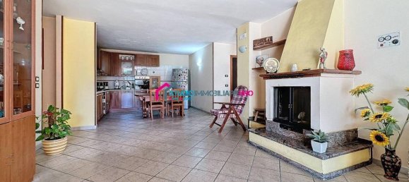 5 rooms Villa in Saviano, Italy No. 37322 41