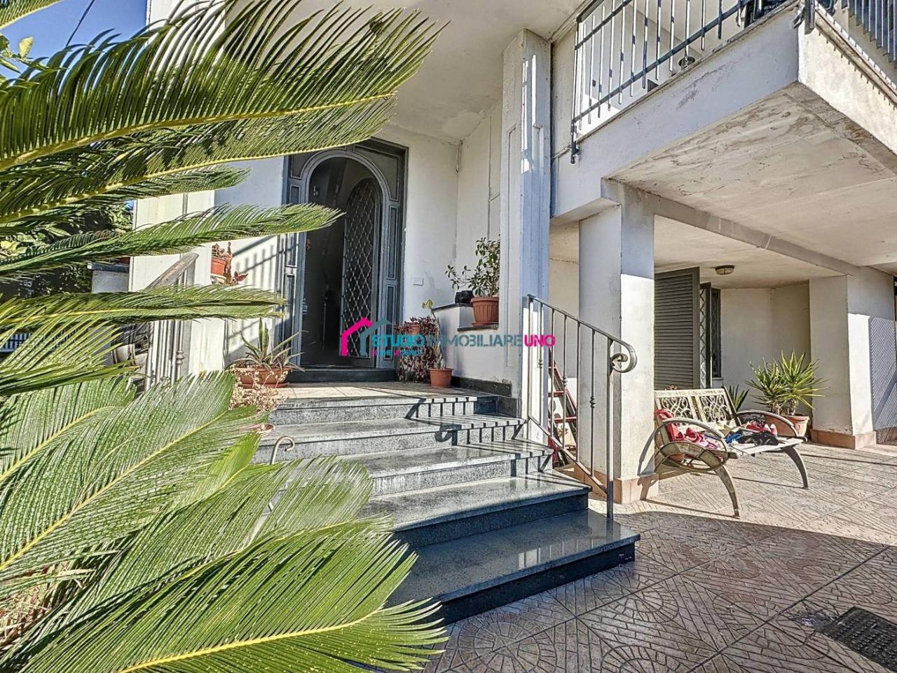 5 rooms Villa in Saviano, Italy No. 37322