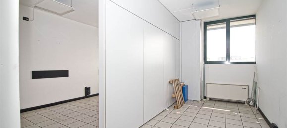 5-Zimmer Büro in Modena, Italy, Nr. 381925 13