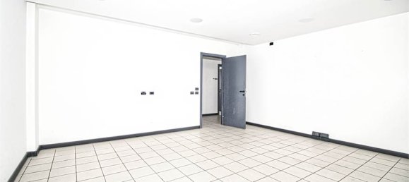 5-Zimmer Büro in Modena, Italy, Nr. 381925 18