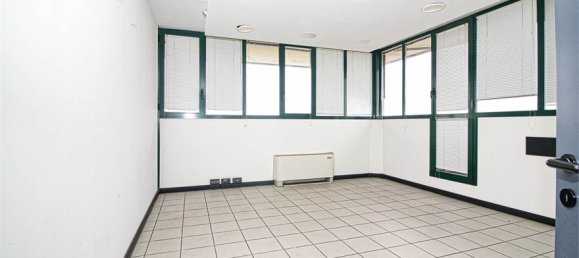 5-Zimmer Büro in Modena, Italy, Nr. 381925 19