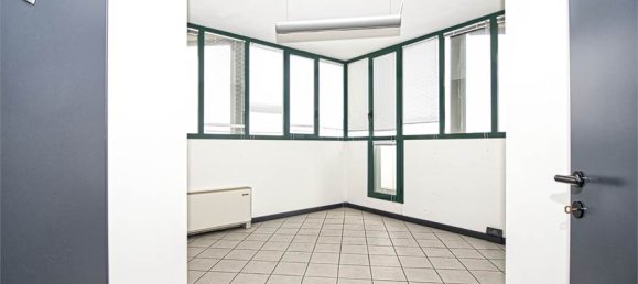 5-Zimmer Büro in Modena, Italy, Nr. 381925 23