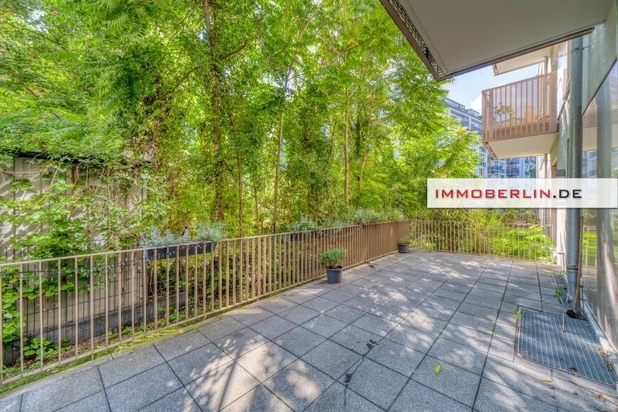 Apartamento de 3 habitaciónes en Friedrichshain, Germany No. 367709