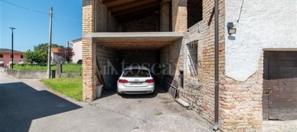 4 Schlafzimmer Villa in Pordenone, Italy, Nr. 319518 22
