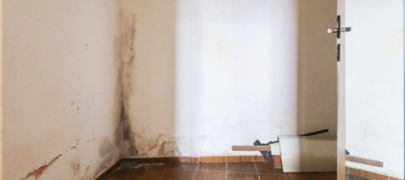 236m² Building in Lisbon, Portugal No. 131118 17