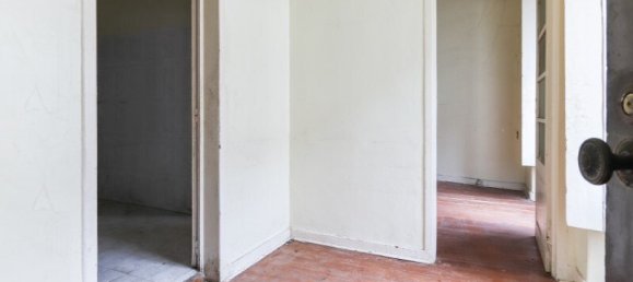 236m² Building in Lisbon, Portugal No. 131118 5