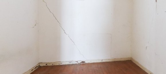 236m² Building in Lisbon, Portugal No. 131118 4