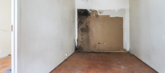 236m² Building in Lisbon, Portugal No. 131118 15