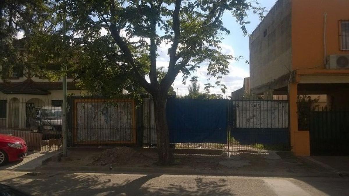 Terreno en Morón, Argentina No. 119548