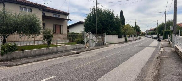 Grundstück in Gorizia, Italy 1200m², Nr. 295932 10