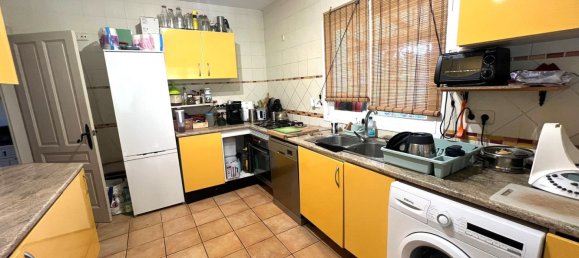 4 bedrooms House in Coin, Spain No. 137424 5