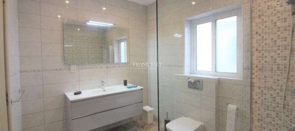 3 bedrooms Apartment in Sliema, Malta No. 6572 6
