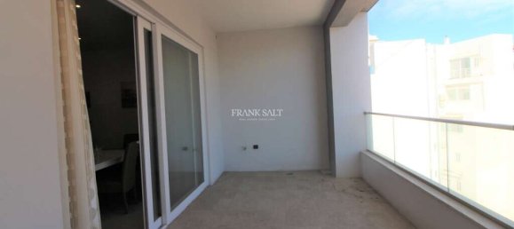 3 bedrooms Apartment in Sliema, Malta No. 6572 2