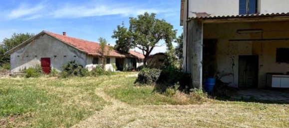 4 bedrooms House in Faenza, Italy No. 66045 6