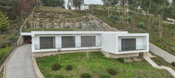 3 bedrooms House in Lanhoso, Portugal No. 39204 25