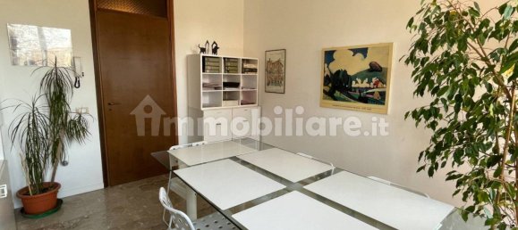 Oficina de 4 habitaciónes en Cassola, Italy No. 147437 5
