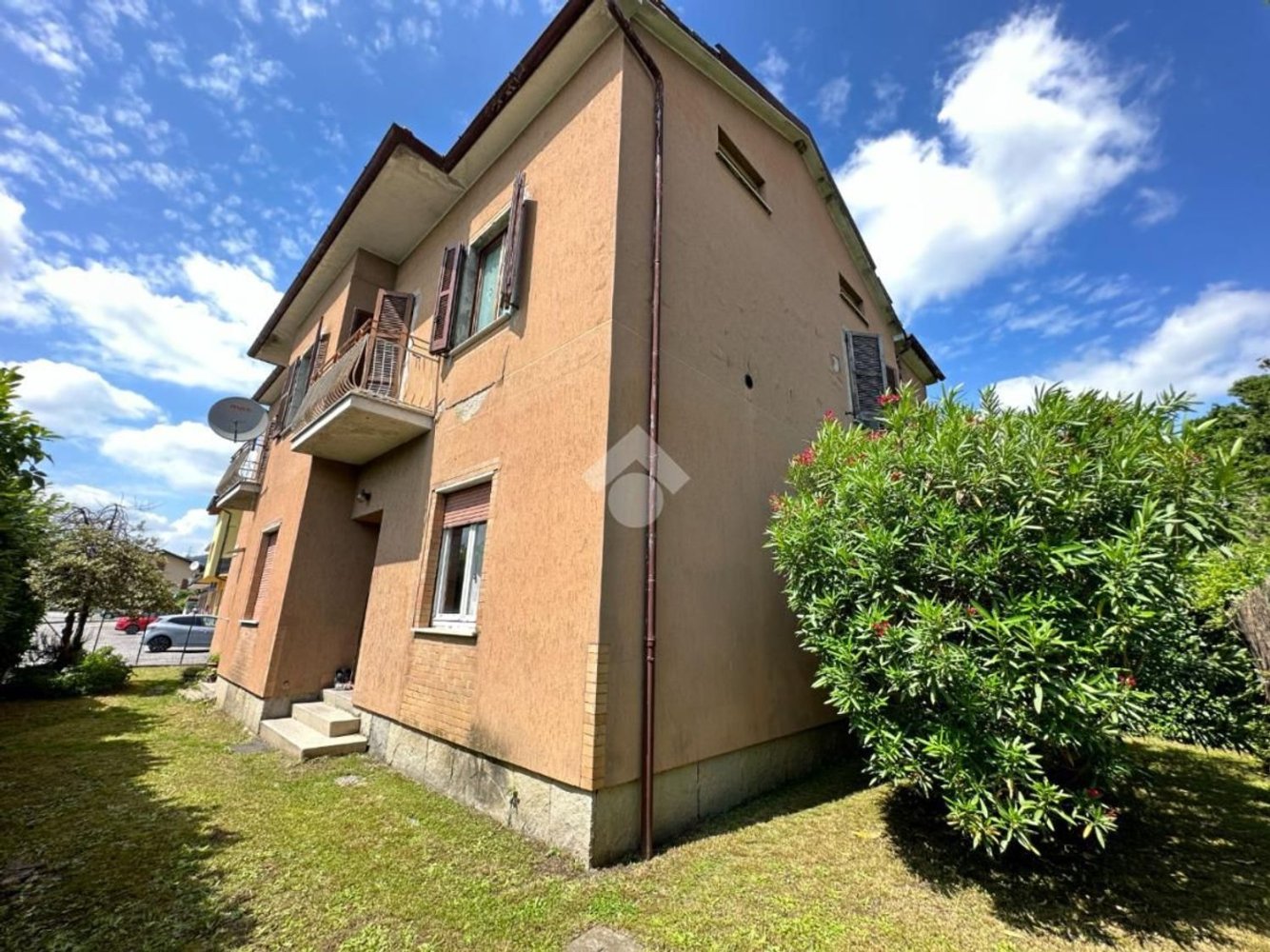 8-Zimmer Haus in Calco, Italy, Nr. 88899