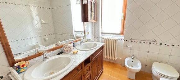 8-salle Maison à Calco, Italy No. 88899 25