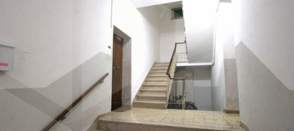 4 rooms Apartment in Pontedera, Italy No. 20070 18